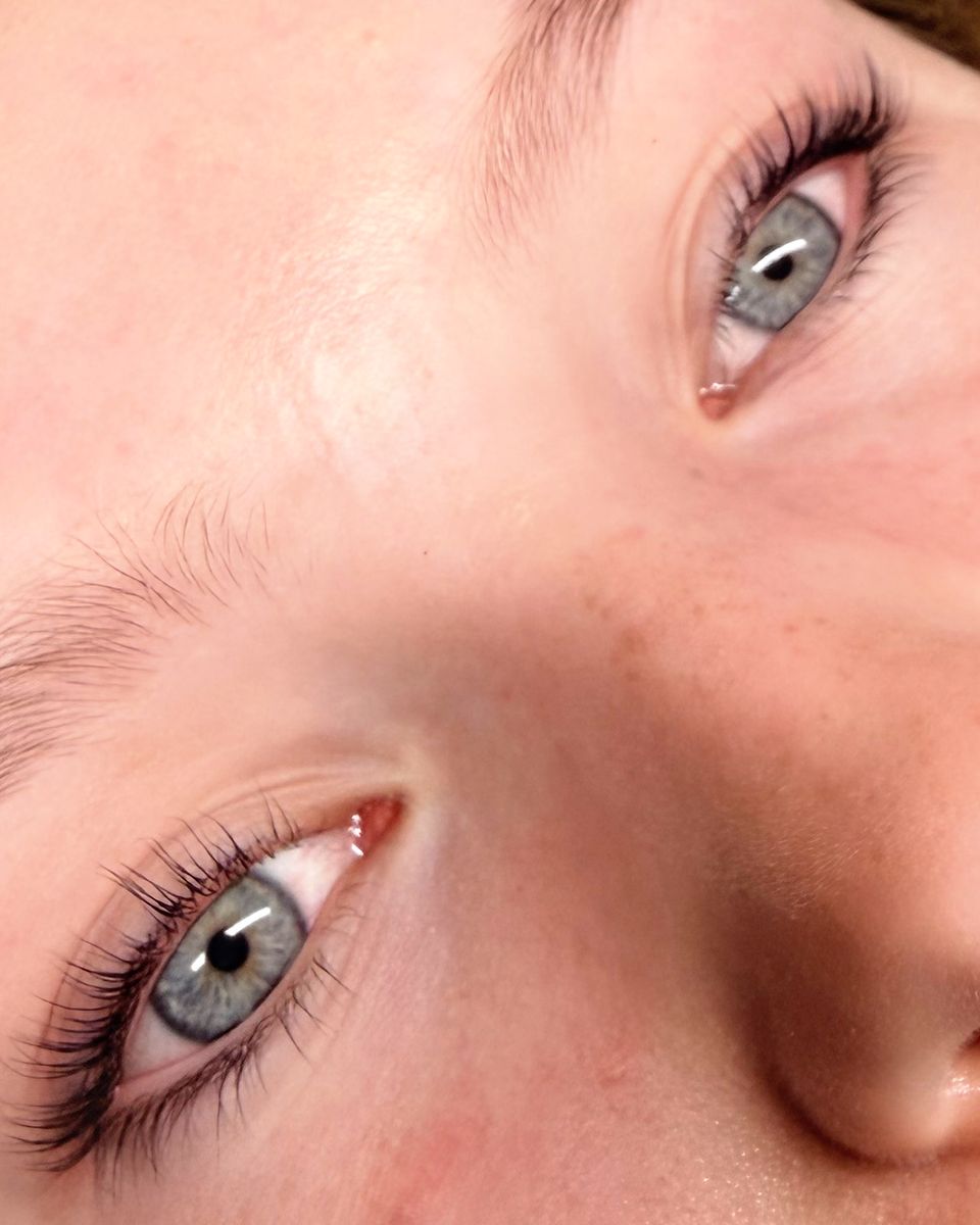 Lifted and tinted lashes by The Nail Editor