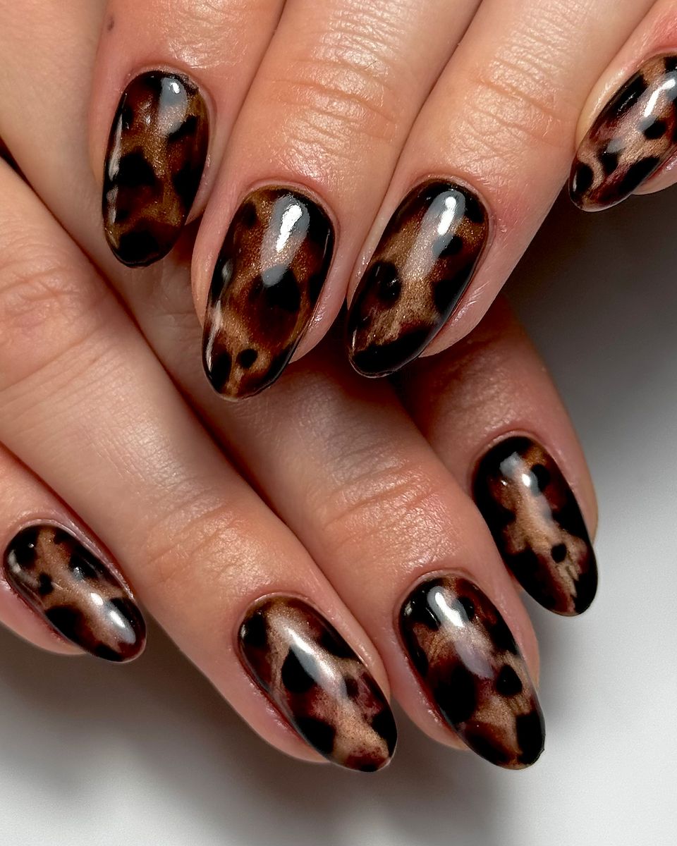 Tortoiseshell leopard nail art by The Nail Editor