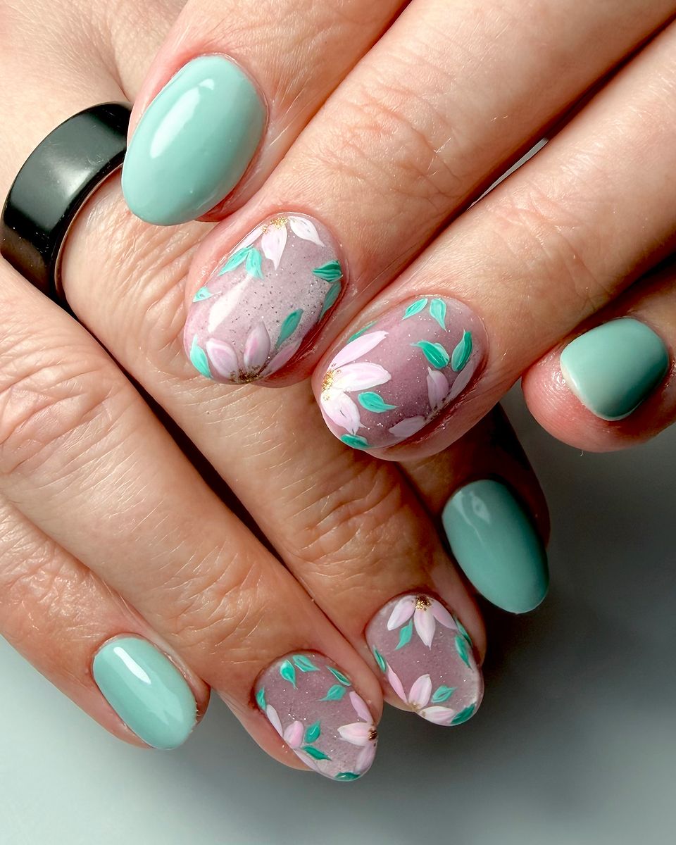 Soft mint and pink floral nail art by The Nail Editor